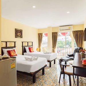 Le Hua Hotel